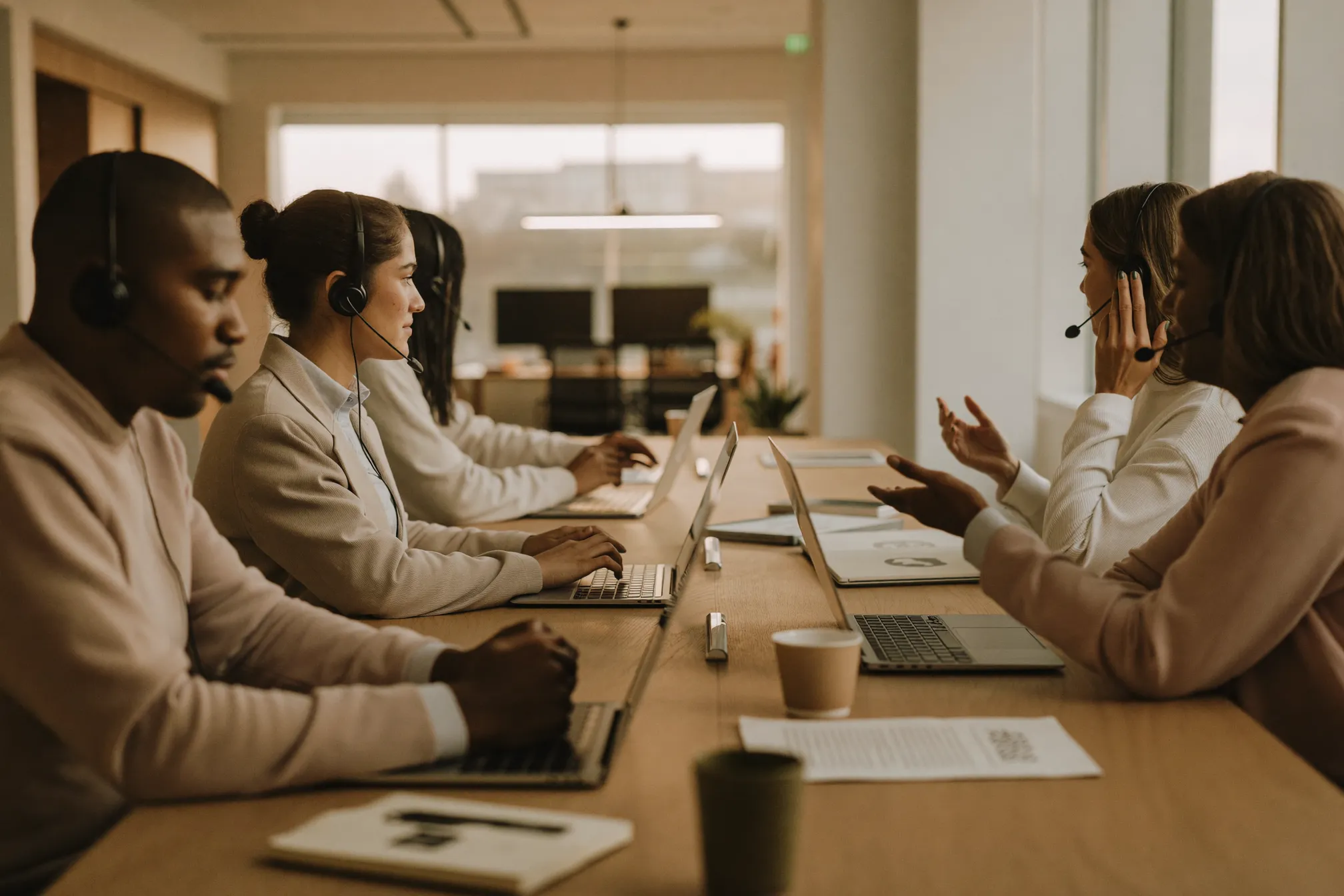 Four reps running a power hour on the Sagaris dialer